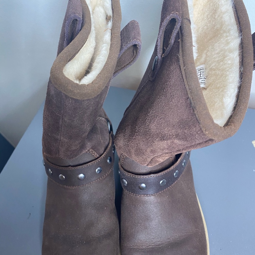 Brown Uggs - image 4